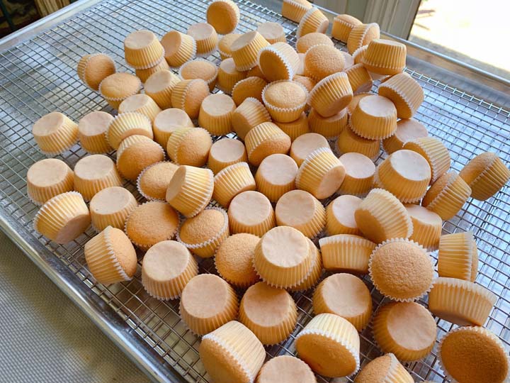 cupcakes made by the automatic cake filler