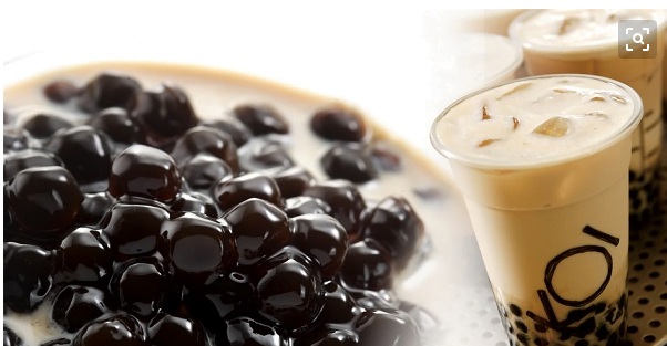 té de boba con perlas de tapioca negra