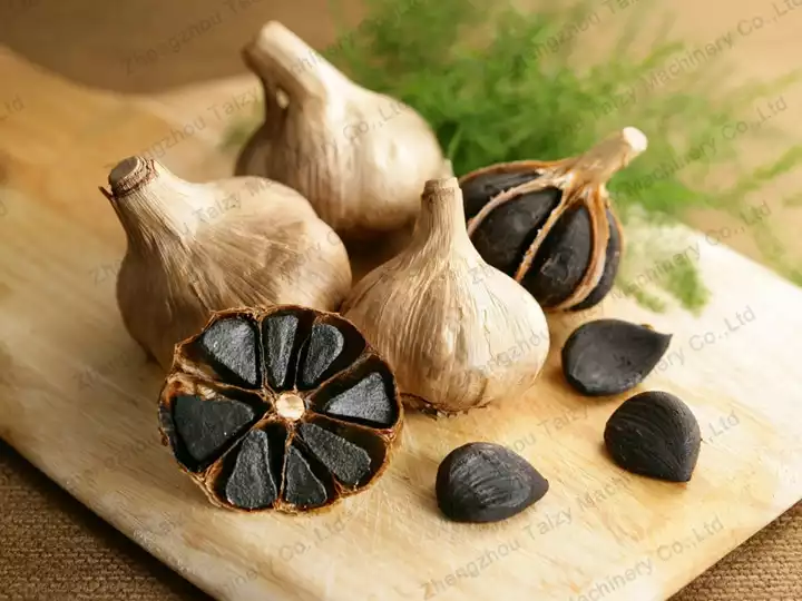 schwarzer Knoblauch
